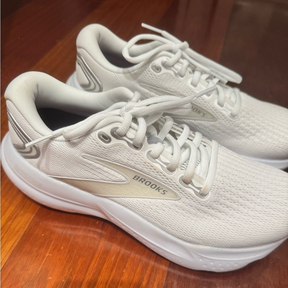 Brooks White Glycerin 21 New Athletic Shoes